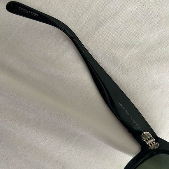 Authentic Celine sunglasses- Black Frame 55 Sunglasses - Picture 4 of 6